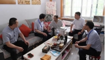 我院开展“老兵永远跟党走·把党的关爱送到老兵心中”主题慰问活动